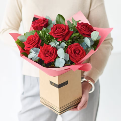 6 Red Rose Gift